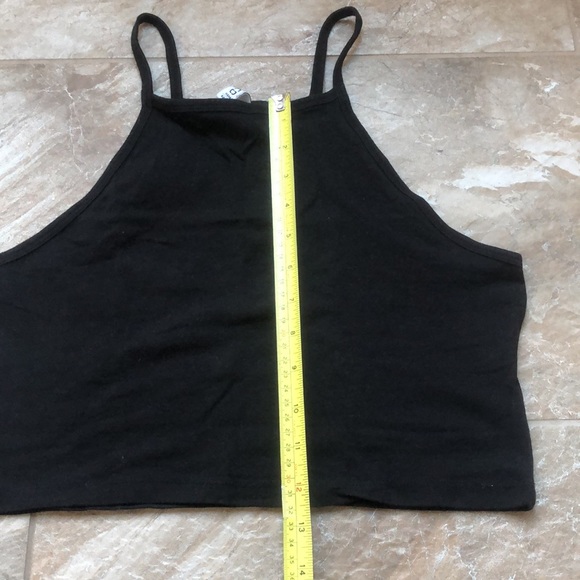Women’s High Neck Cropped Tank (Size M) - Picture 6 of 6